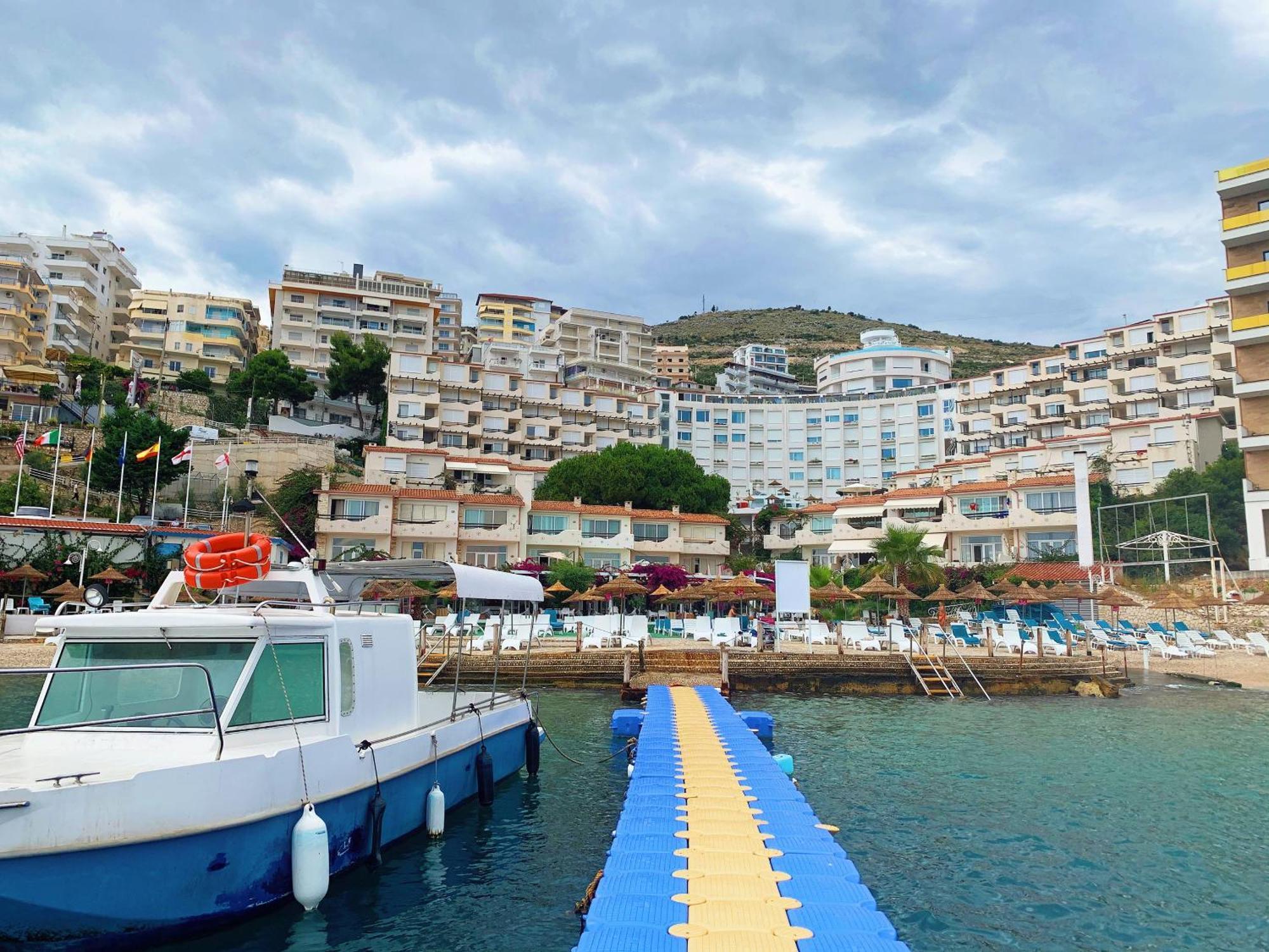 Bellavista Apartments Bougainville Bay Саранда Экстерьер фото