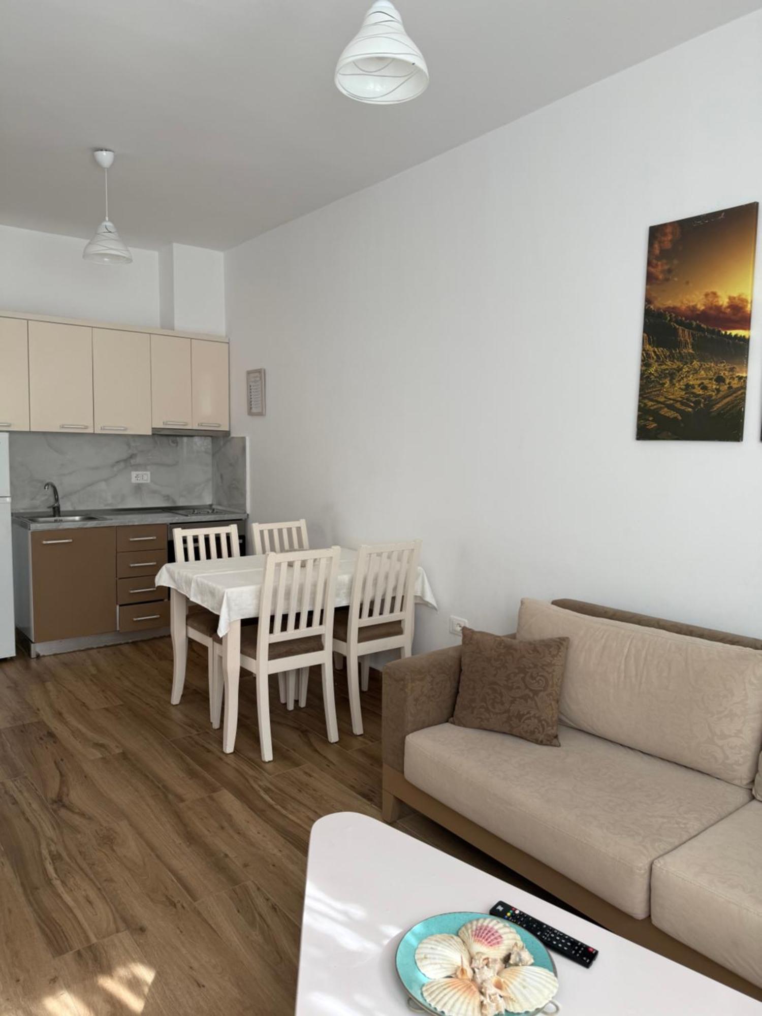 Bellavista Apartments Bougainville Bay Саранда Экстерьер фото