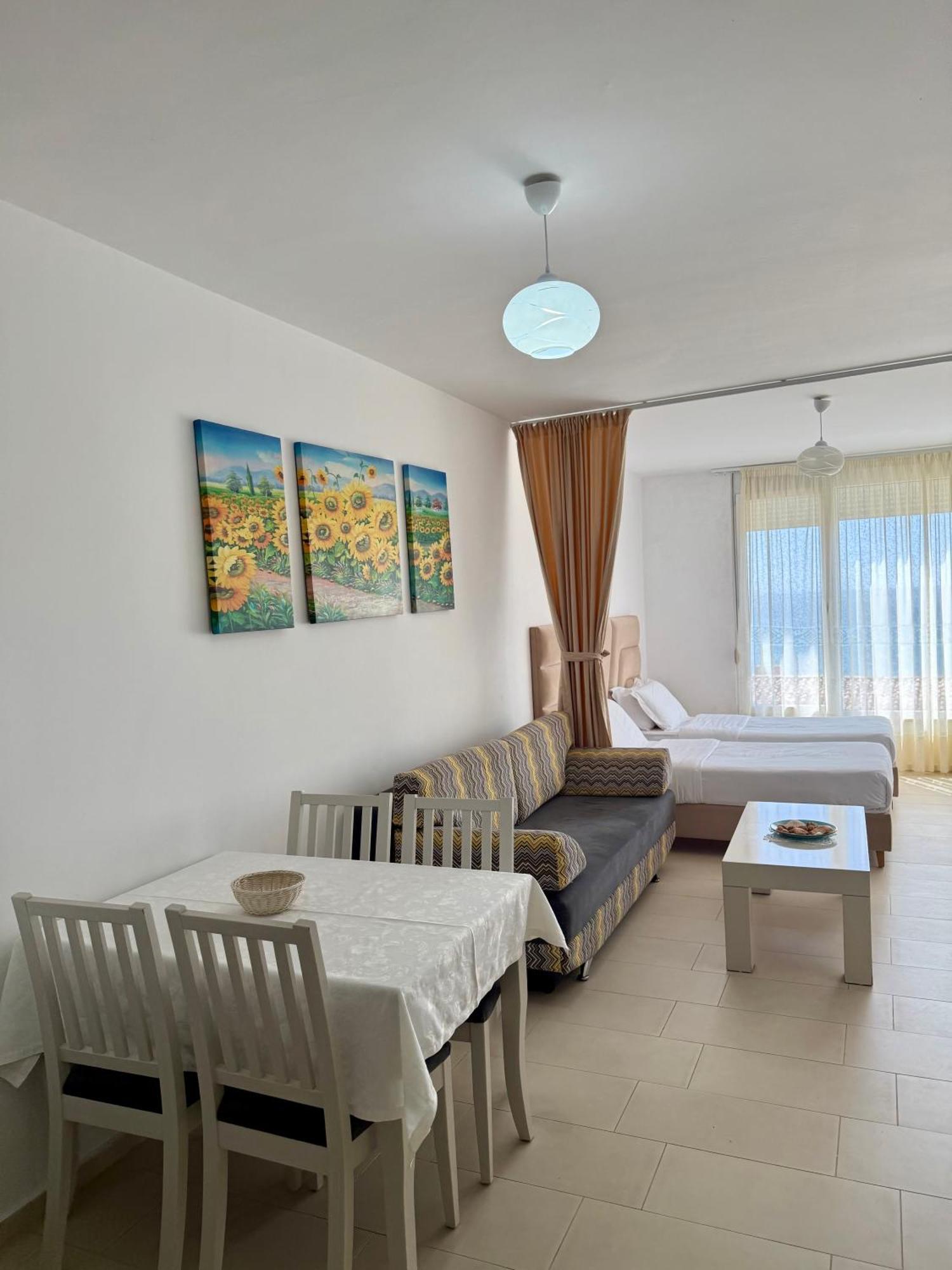 Bellavista Apartments Bougainville Bay Саранда Экстерьер фото